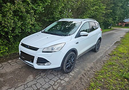Ford Kuga 2,0 TDCi 4x4 120kW Titanium PowerShift ...