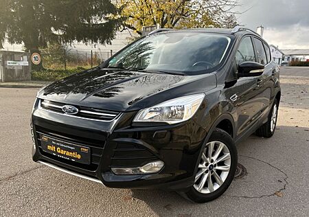 Ford Kuga Titanium*ALLRAD*NAVI*LEDER*AHK*1.HAND