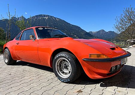 Opel GT , Bj. 1972, tiefer und breiter, H-Kennzeichen