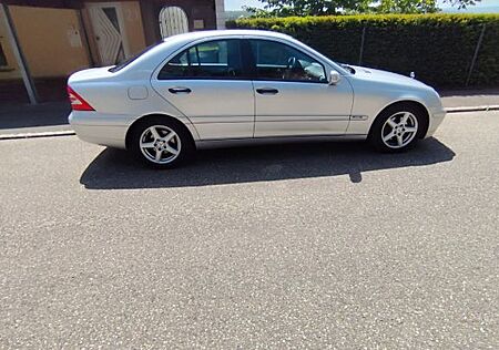 Mercedes-Benz C 200 KOMPRESSOR CLASSIC Classic