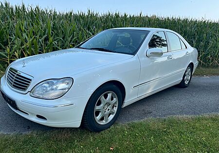 Mercedes-Benz S 320 -