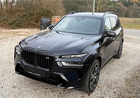 BMW X7 M60