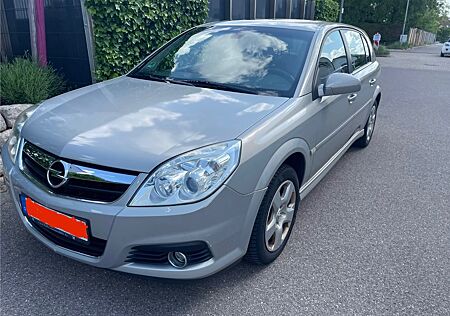 Opel Signum 2.2 Direct Automatik -