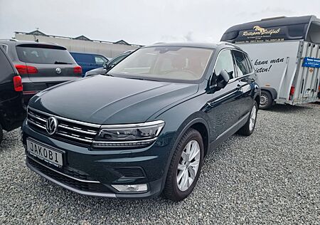 VW Tiguan Volkswagen Highline 2.0 TDI 4Motion LED 360° AHK