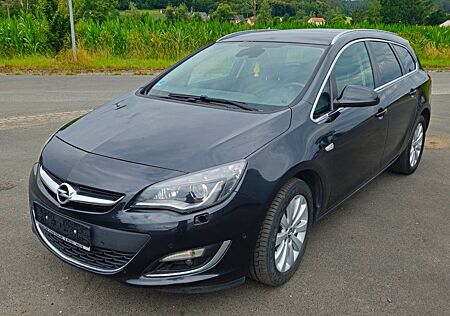 Opel Astra J Sports Tourer Exklusiv