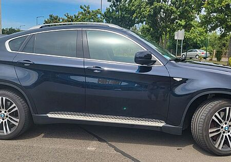 BMW X6 xDrive50i -