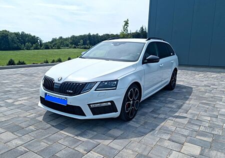 Skoda Octavia 2.0 TSI DSG RS Combi RS