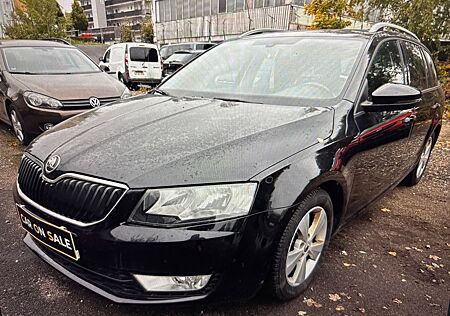 Skoda Octavia Combi Elegance 1.Hand Navi AHK Alu WR