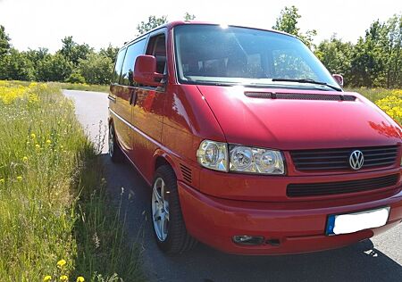 VW T4 Caravelle Volkswagen 2,5-l-Otto 7-Sitzer