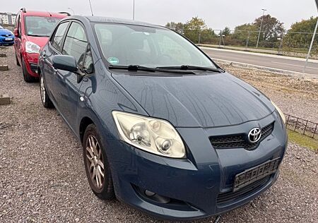 Toyota Auris Sol