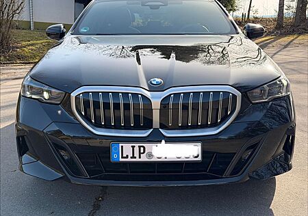 BMW 540d xDrive M Sport NP: 97.000