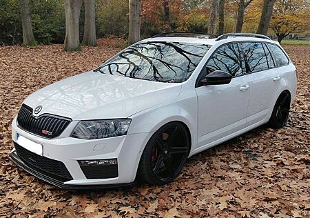 Skoda Octavia 2.0 TDI DSG RS Challenge
