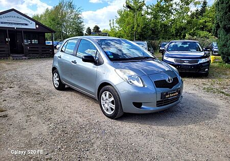 Toyota Yaris Executive