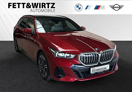 BMW 520d xDrive Touring M Sport|AHK|Pano|Harman/Kard