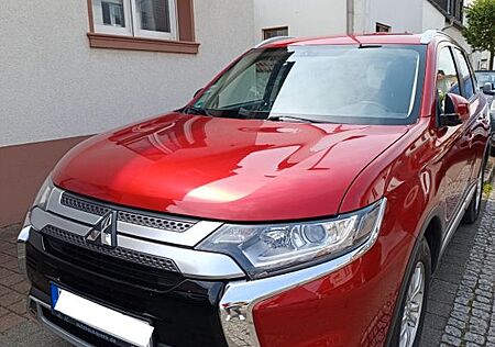 Mitsubishi Outlander 2.0 MIVEC Active ClearTec 2WD Active