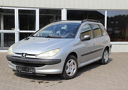 Peugeot 206 1.4 Filou 75 / TÜV 04/2025