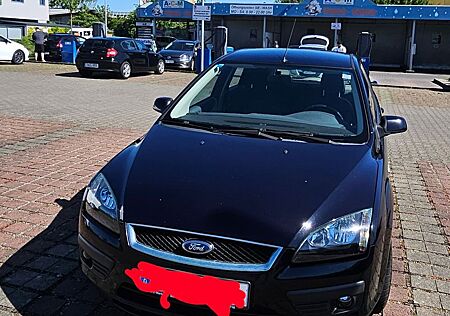 Ford Focus 1,6 Ti-VCT Sport