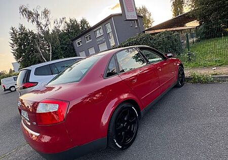 Audi A4 1.6 -