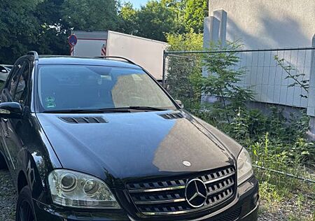 Mercedes-Benz ML 320 CDI -