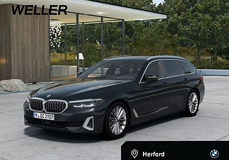 BMW 520d Tour. Luxury HUD PaAss DrAssPr Hifi SiHz