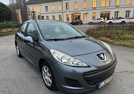 Peugeot 207 Top gepflegter ideal für Familie und Alltag