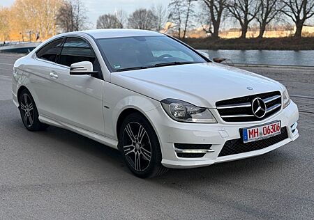 Mercedes-Benz C 200 C200CGI*1.Hand*AMG-Paket*Edition C*Rentner*PDC*