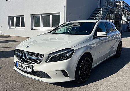 Mercedes-Benz A 220 A 220d-Autom-Navi-LED-CAM-SHZ-PDC-Temp-Allwetter
