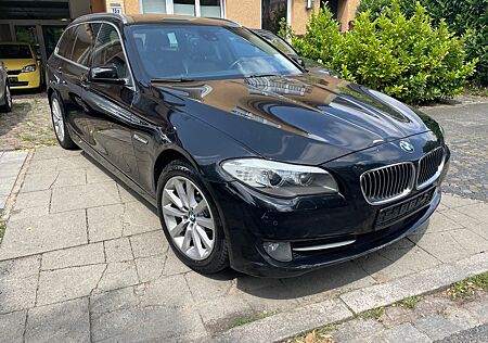 BMW 530 d Touring Automatik Panoramadach Leder