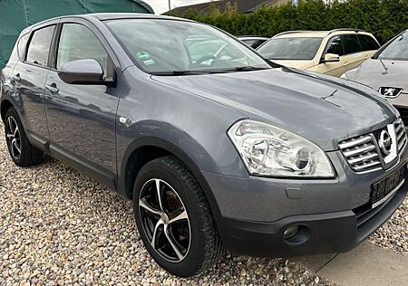 Nissan Qashqai ,LEDER,AUTOMATIK,PANORAMA,AHK,XENON,PDC