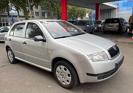 Skoda Fabia Classic*84350km*4 Türer*5 Gang*BITTE LESEN