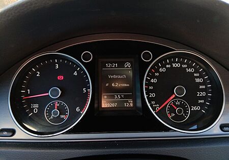 VW Passat Volkswagen 1.6 TDI Highline BlueMotion Technolog...