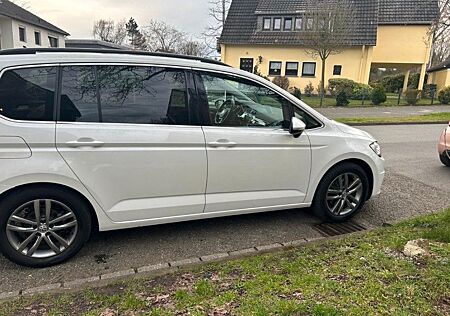 VW Touran Volkswagen 2.0 TDI SCR DSG Highline