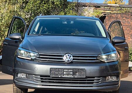 VW Touran Volkswagen Highline BMT/Start-Stopp