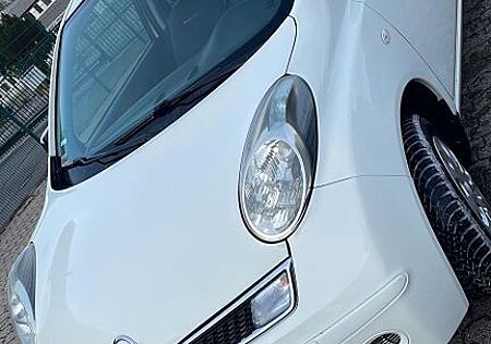 Nissan Micra 1.2 Visia Visia