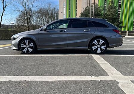 Mercedes-Benz CLA 180 Shooting Brake CLA 180 d Shooting Br...