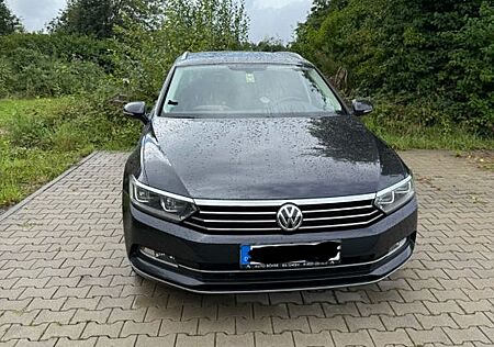 VW Passat Variant Volkswagen 2.0 TSI 162kW DSG Highline Va...