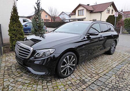 Mercedes-Benz E 300 de T Autom. AHK Navi Sitzheizung