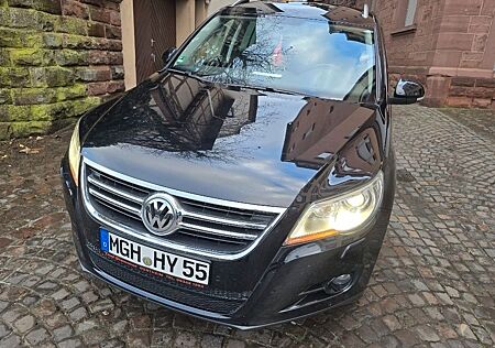 VW Tiguan Volkswagen 2.0 TDI 4MOTION Sport & Style Sport &...