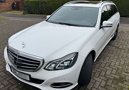 Mercedes-Benz E 200 ELEGANCE/STANDH/KAMERA/LED