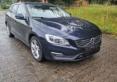 Volvo V60 D6 TWIN ENGINE Plug-in-Hybrid Momentum