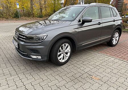 VW Tiguan Volkswagen 2.0 TDI SCR BMT Highline Highline