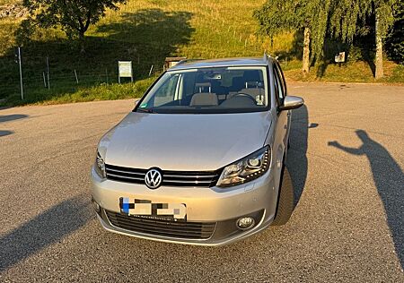 VW Touran Volkswagen 1.6 TDI Comfortline BlueMotion Tech C...