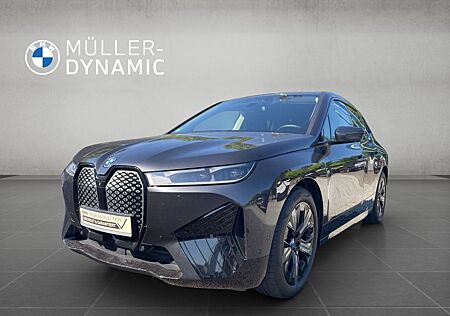 BMW iX xDrive40 AHK HUD HARMAN KARDON 360° KAMERA SH