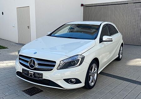 Mercedes-Benz A 200 -
