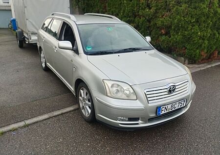 Toyota Avensis Combi Executive 2.0-l-D-4D Executive