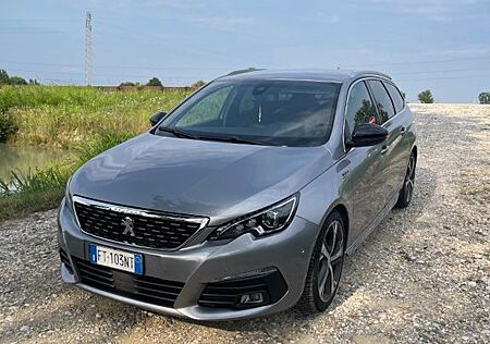 Peugeot 308 BlueHDi 130 EAT8 GT SW GTline