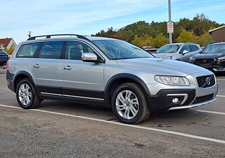 Volvo XC 70 XC70 Summum D4 Autom,N-RFK,MMSitze,Xenon,2WD