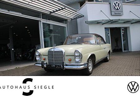 Mercedes-Benz 250 gebraucht kaufen Mercedes-Benz 250 SE W111 Werkscabrio Leder neues Verdeck ori