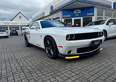 Dodge Challenger 6.4 L V8 R/T* Scat Pack