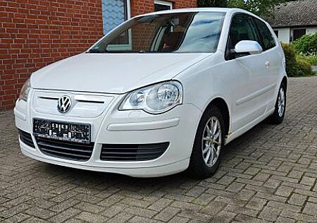 VW Polo Volkswagen 1.4TDI TÜV neu Zahnriemen neu